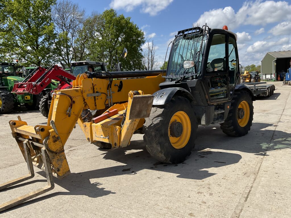 JCB 540-140 HI VIZ