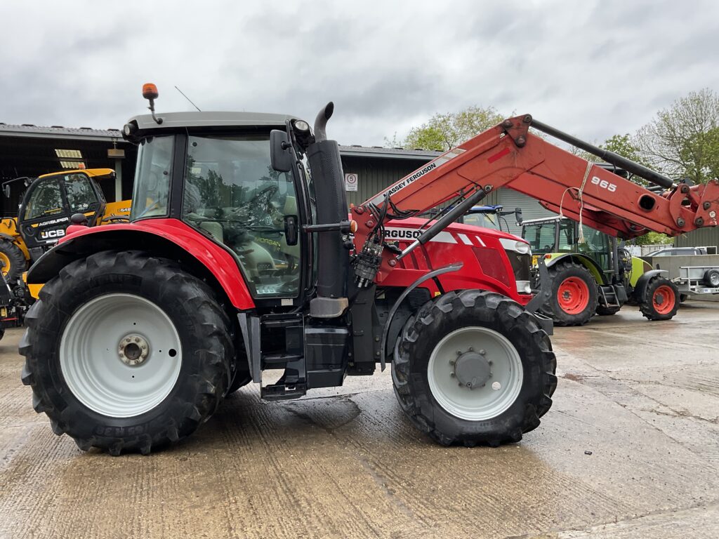 MASSEY FERGUSON 7616 DYNA-6