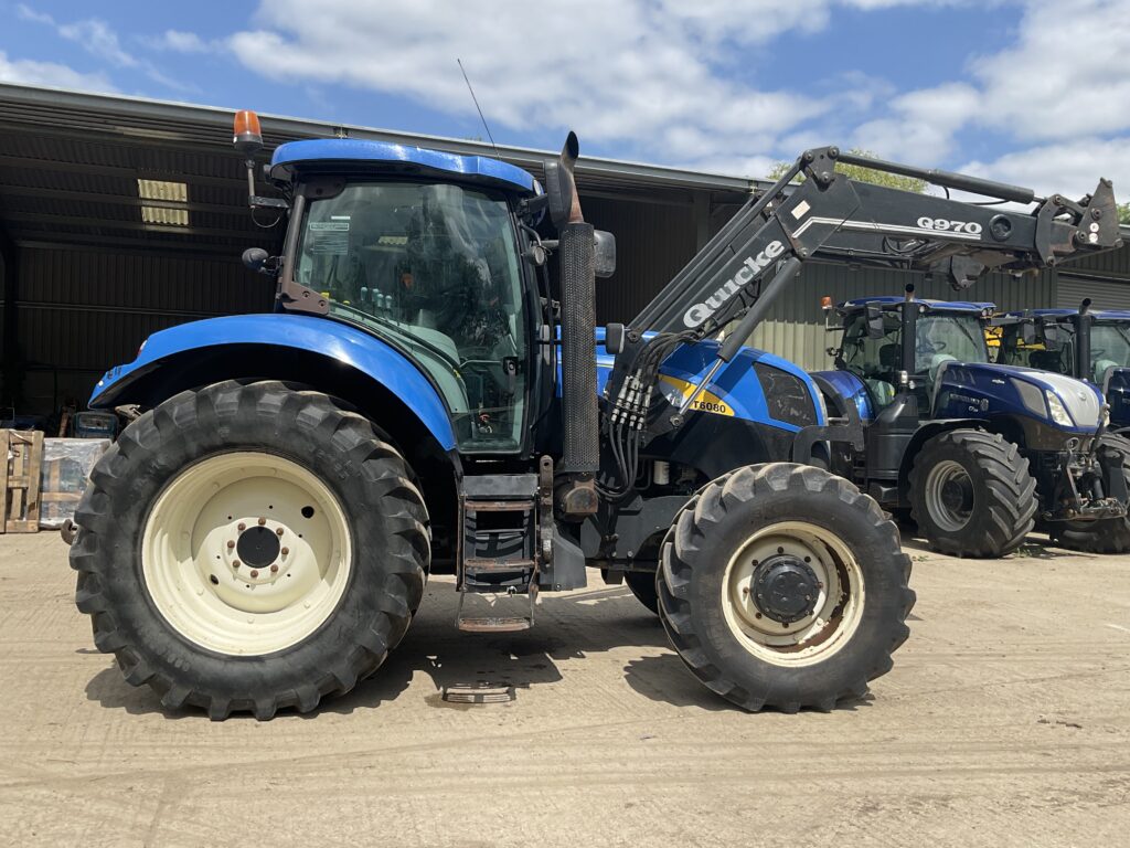 NEW HOLLAND T6080