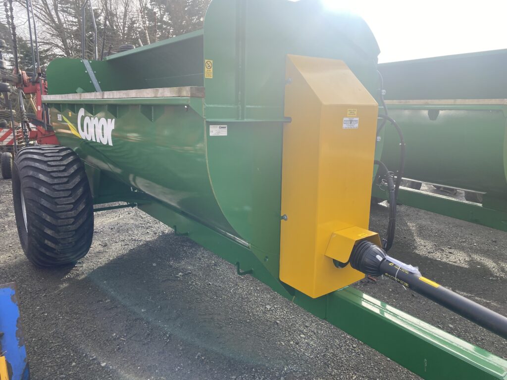 NEW CONOR 900 9 YARD ROTOR SPREADER