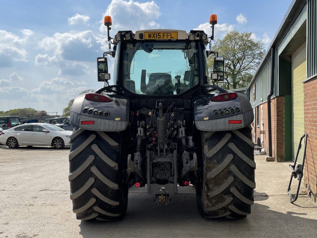 Fendt 724 S4 Profi Plus