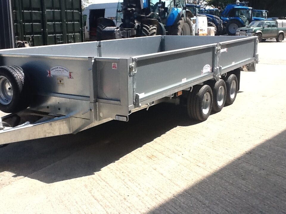 NEW GRAHAM EDWARDS 14 FT X 6FT 6′ TRI AXLE FLATBED TRAILER