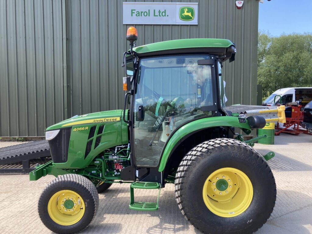 John Deere 4066R compact tractor