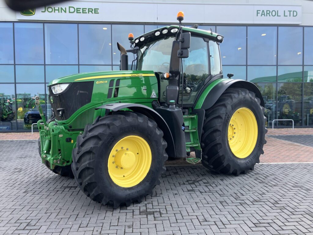 John Deere 6250R