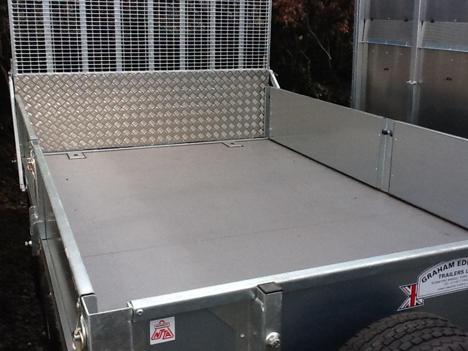 NEW GRAHAM EDWARDS FLAT BED 10FT X 6FT GENERAL PURPOSE TRAILER C/W ONE PIECE LOADING RAMP