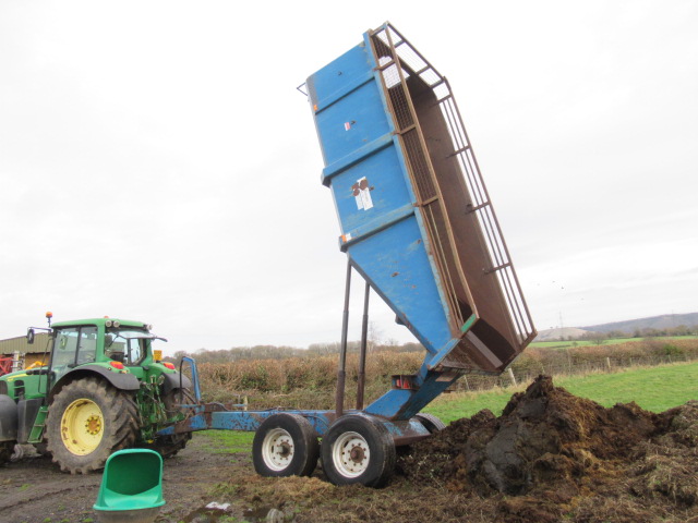 Bunning 12 ton agri dump trailer – SOLD