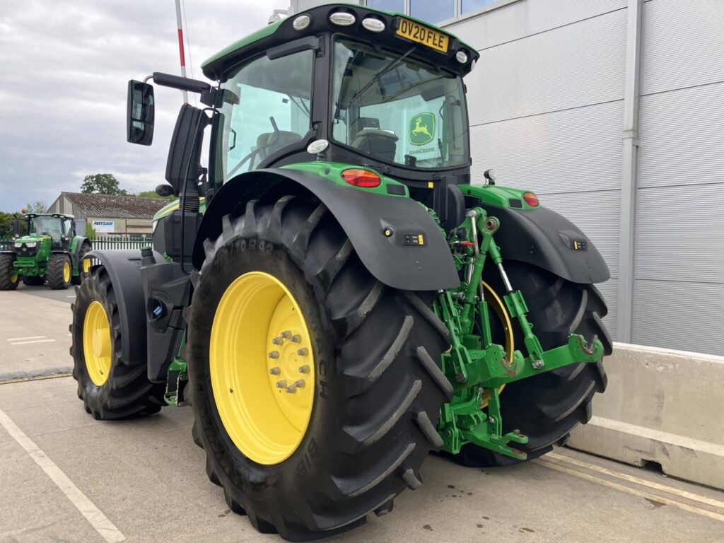 John Deere 6250R