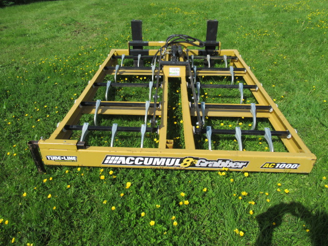 Tubeline Accumul8+2 bale grab