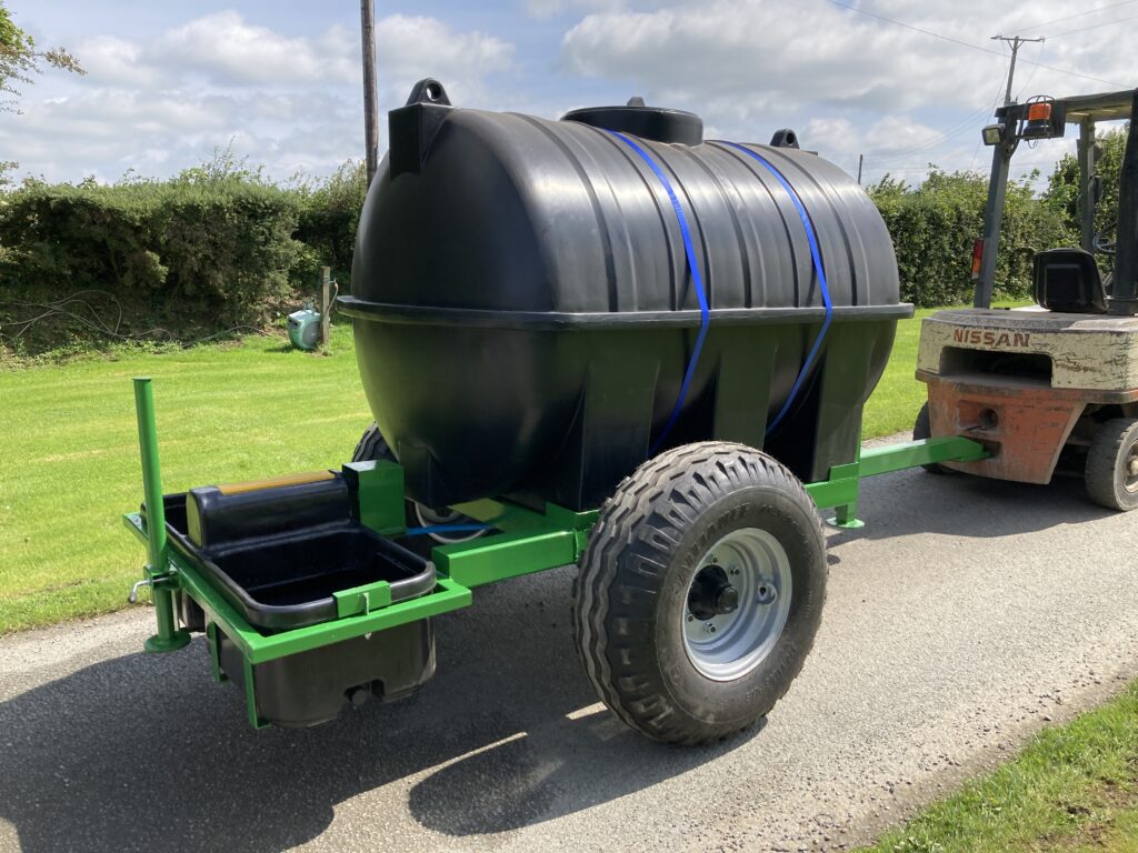 NEW 2000LTR TOWABLE WATER BOWSER FETF GRANT COMPLIANT