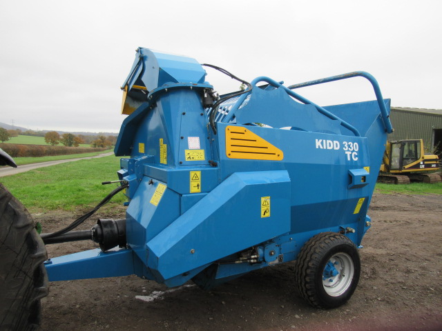 Kidd 330 TTC straw chopper