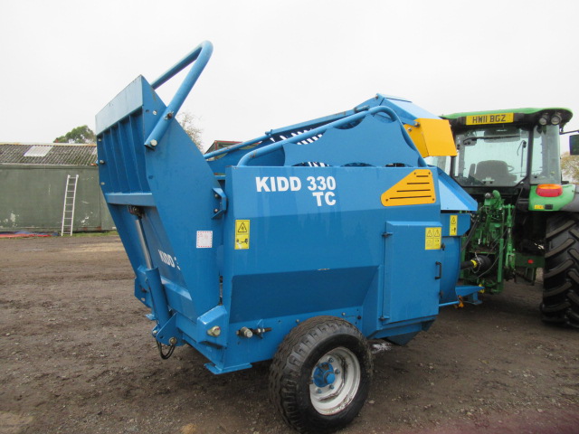 Kidd 330 TTC straw chopper