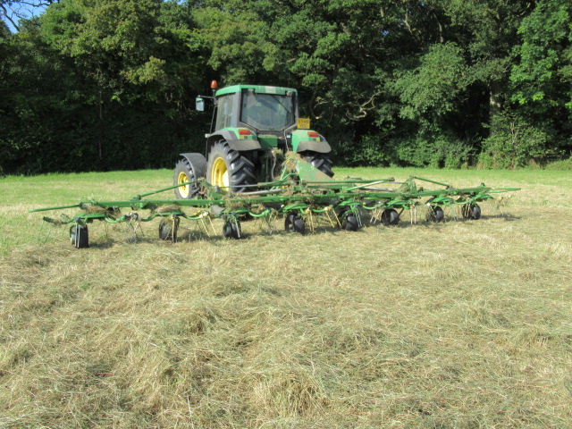 Krone KW8.82 Tedder