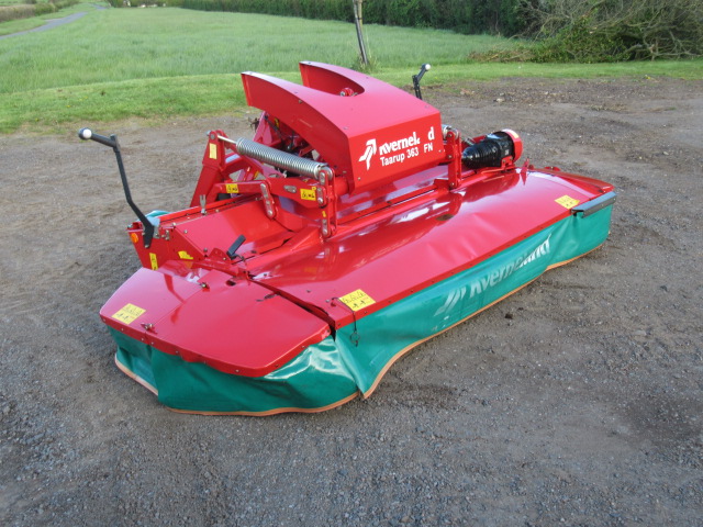 Kverneland Taarup 3632FN front mower conditioner