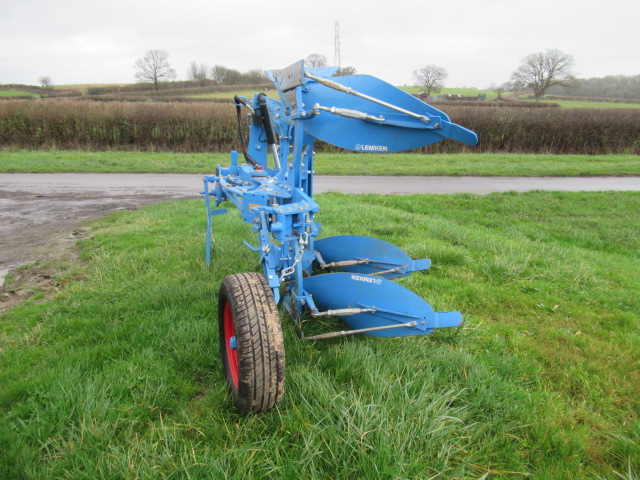 Lemken Europal5 plough