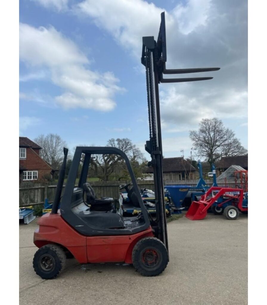 Linde H25D Masted Forklift