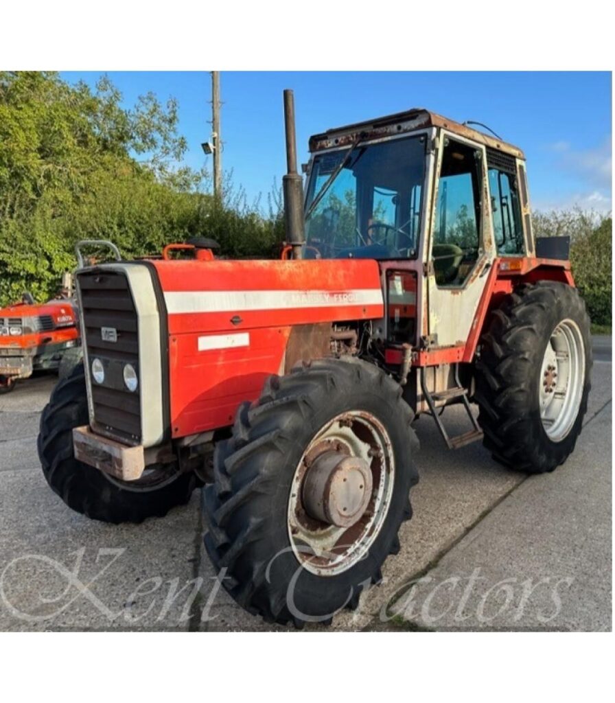 Massey Ferguson 698