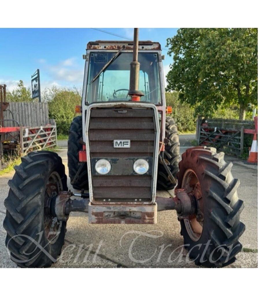 Massey Ferguson 698