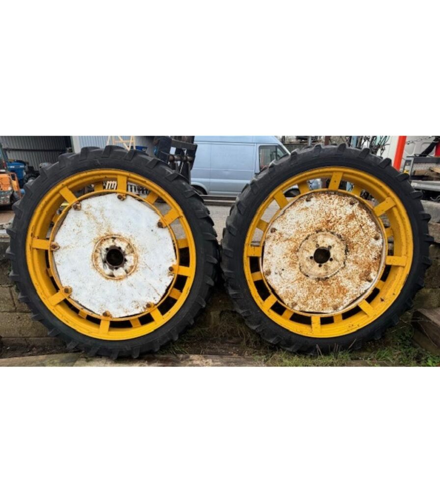 Pair of Rowcrop Wheels