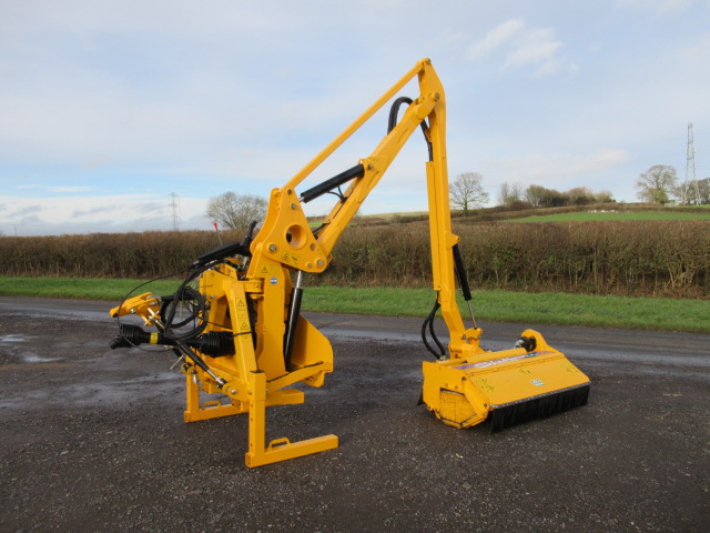 Shelbourne Reynolds 457 hedgecutter – SOLD