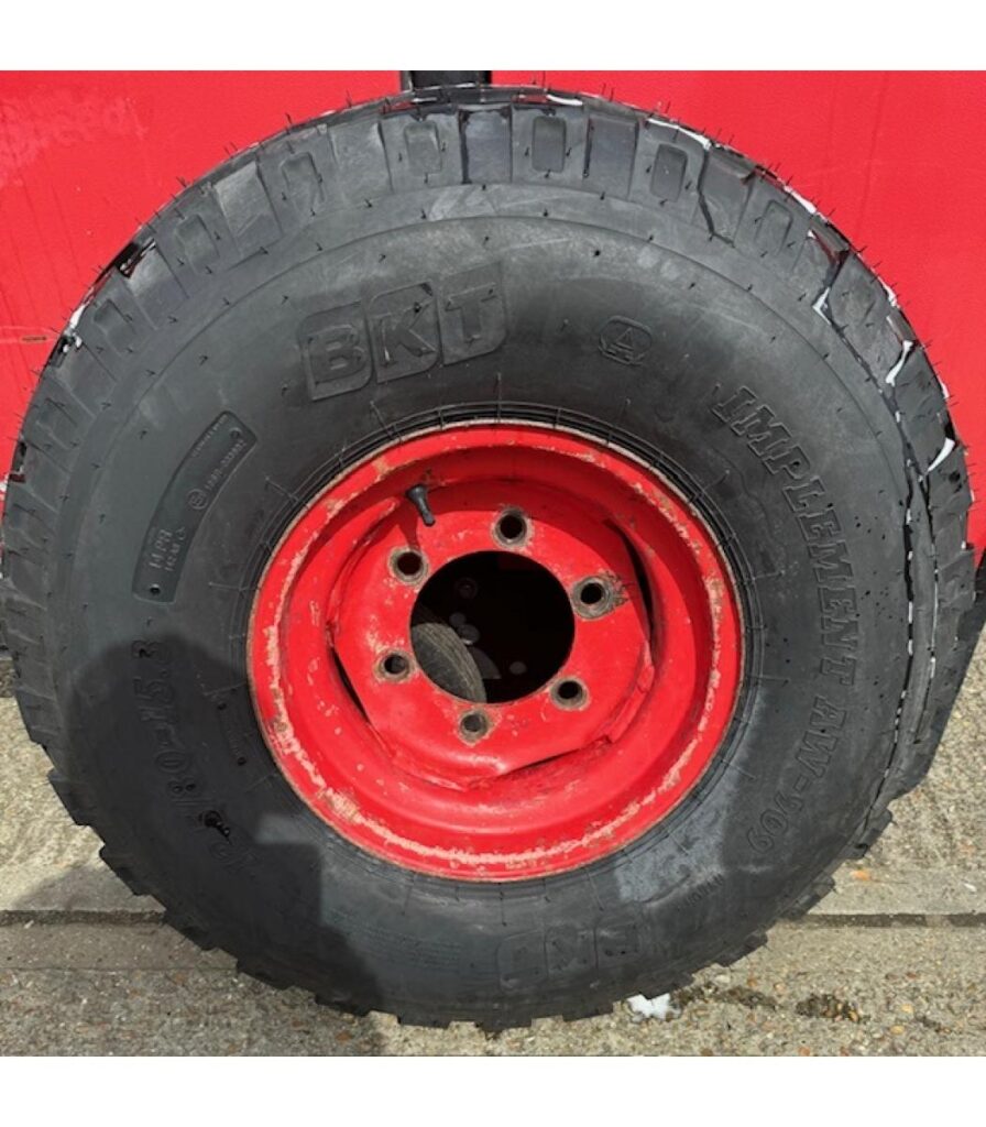 6 Stud Trailer Wheel and Tyre