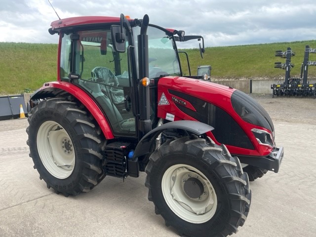 Valtra A75 Hitech