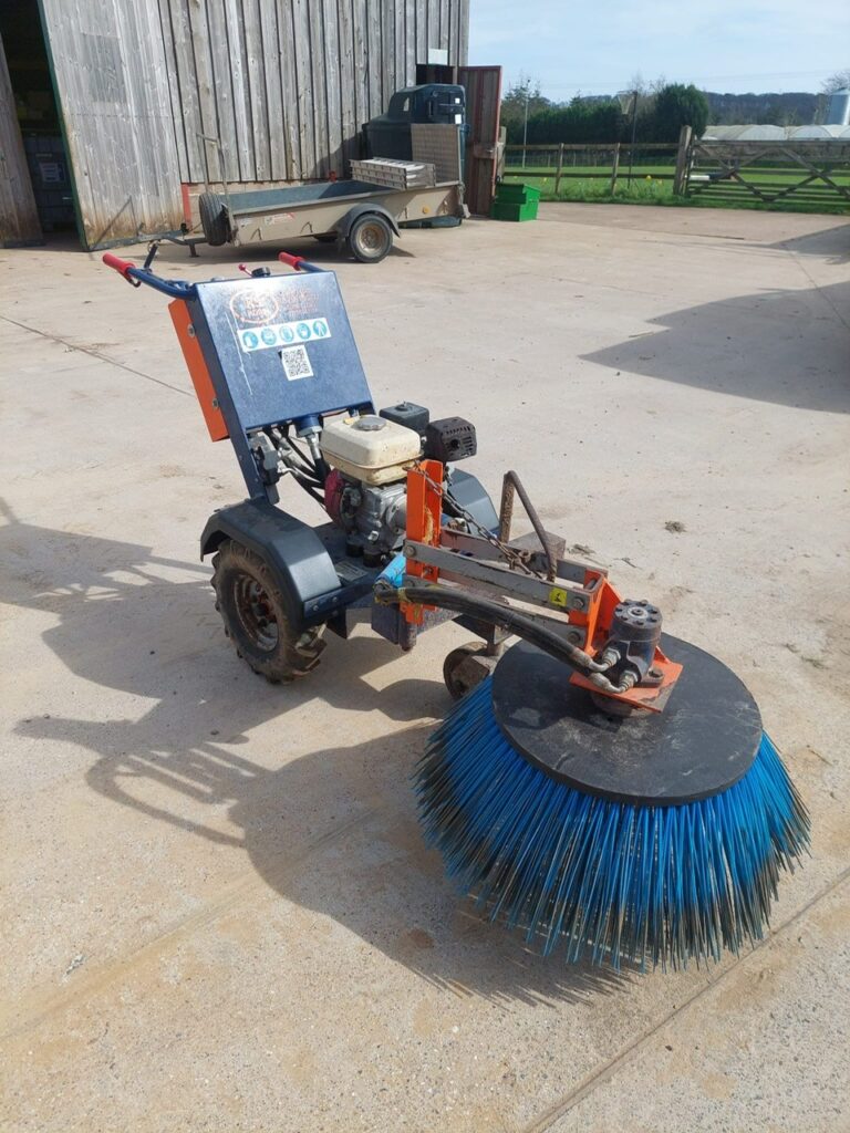 RS AGRI NOVA CUBICLE BRUSH