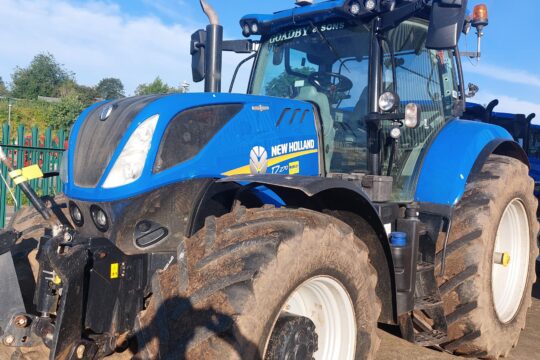 NEW HOLLAND T7.270 AC