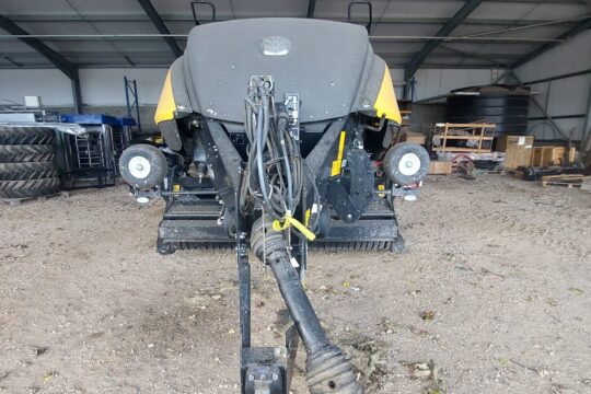NEW HOLLAND BB 1290 RC