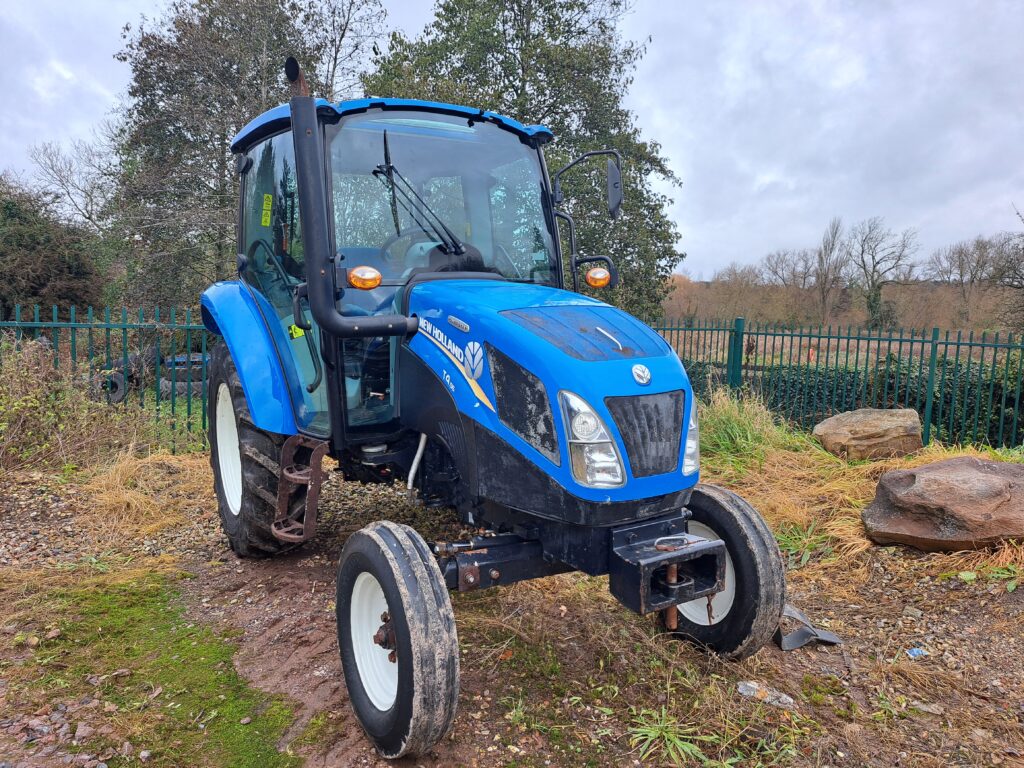 NEW HOLLAND T4.55