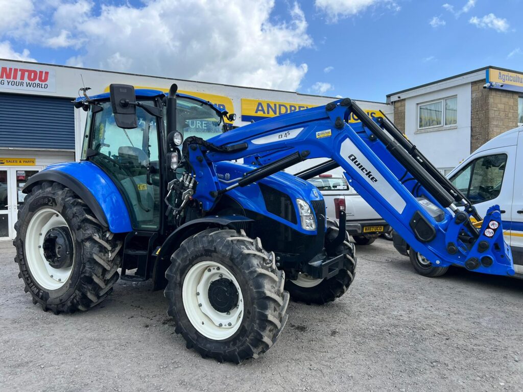 New Holland T5.120 Utility Dual Command Tractor