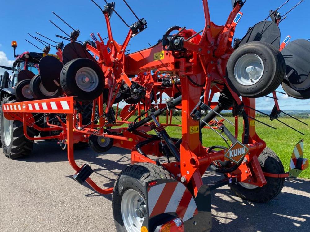 Kuhn GF13003T Tedder