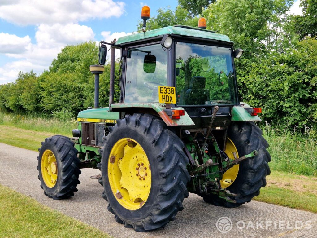 1987 John Deere 2850 4WD Tractor