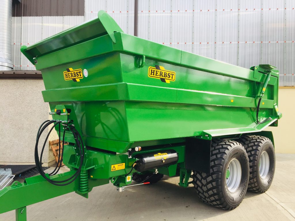 18 / 20T DUMP TRAILER