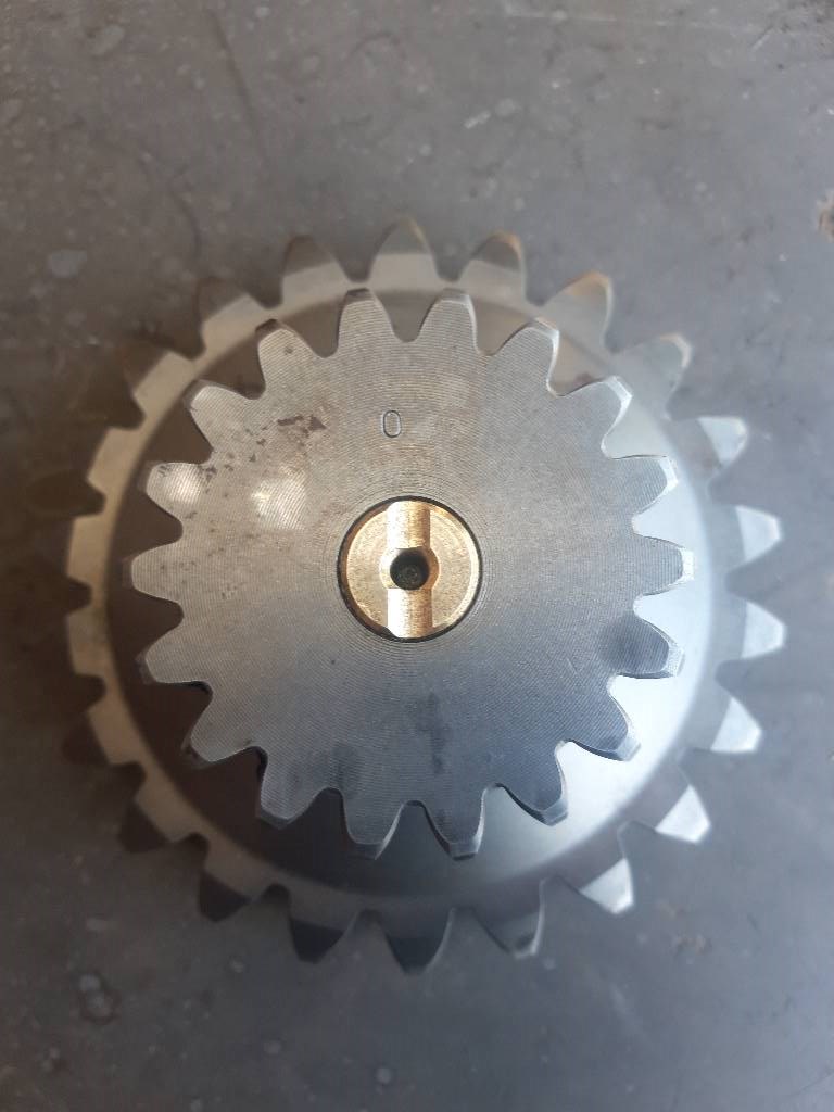 John Deere 1210E MUSHROOM GEAR/SHAFT