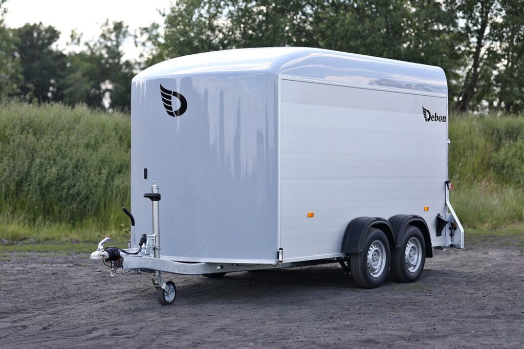 Debon Roadster C500XL Box Trailer