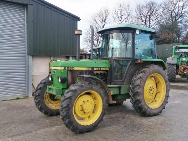 JOHN DEERE 2250