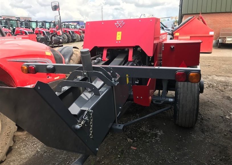 Massey Ferguson 1842S Baler (Square)