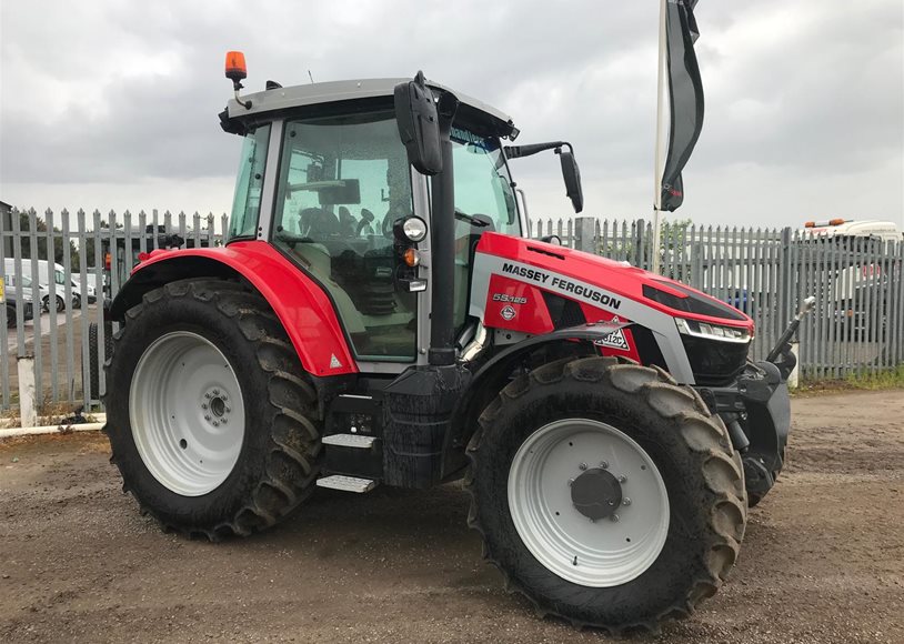 Massey Ferguson 5S.125EFD4 Tractor