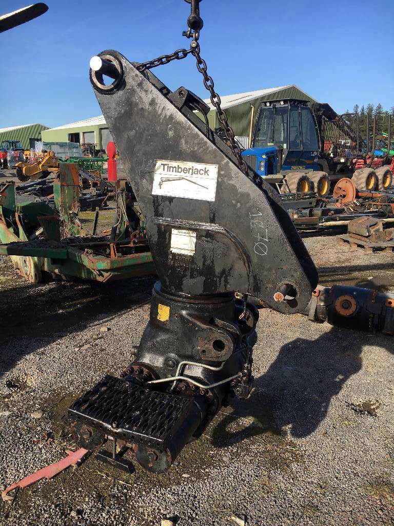 Timberjack 1070 TJ180 crane base