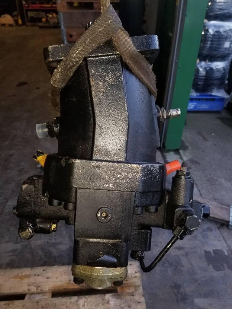 Timberjack 1110C Transmission Motor