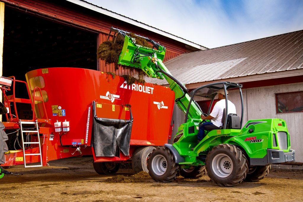 Avant 860i Multi-Functional Loader