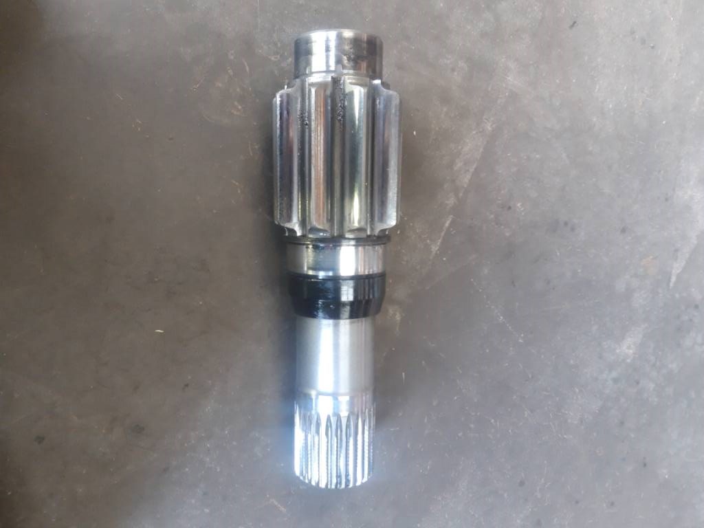 Timberjack 1270B PINION SHAFT