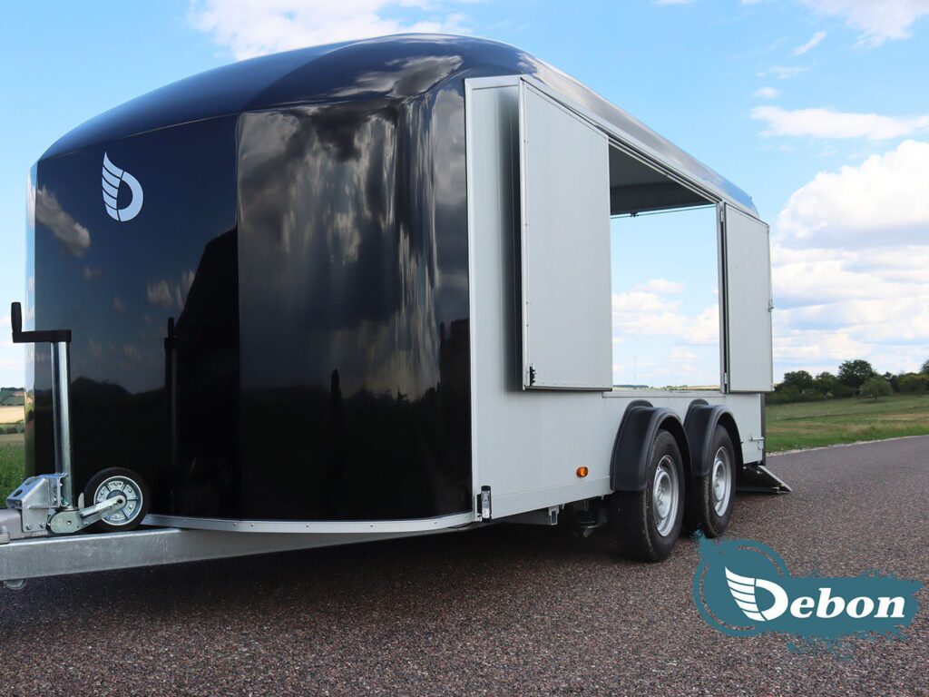 Debon Roadster C900 Box Trailer