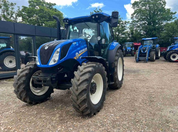 NEW HOLLAND T6.155