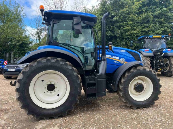 NEW HOLLAND T6.155