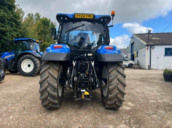 NEW HOLLAND T6.155