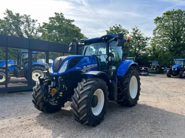 NEW HOLLAND T7.225