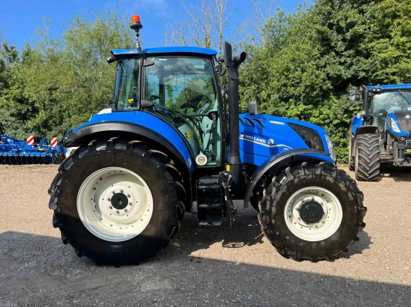 NEW HOLLAND T5.120