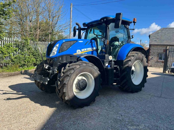 NEW HOLLAND T7.225