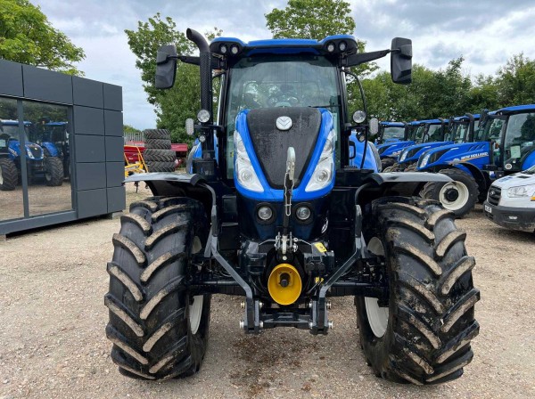 NEW HOLLAND T7.225